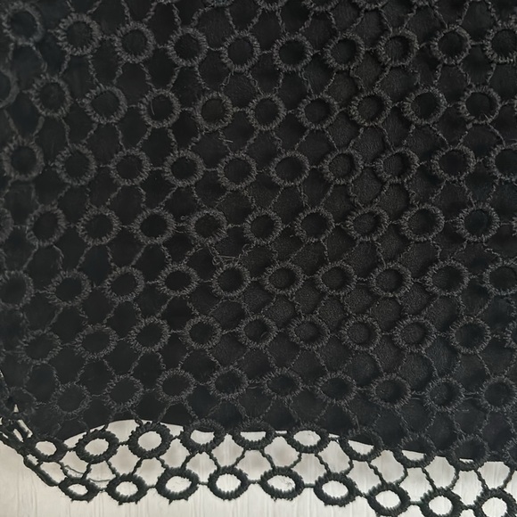 Black sleeveless shell/tank top - Picture 2 of 4